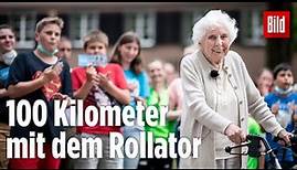 97-Jährige sammelt mit ihrem Rollator Spenden für Schulkinder – 64 000 Euro insgesamt!