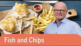 Fish and Chips: Britischen Backfisch mit Erbsen & Pommes selber machen 🐟🍟 | REWE Deine Küche
