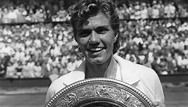 Shirley Fry Irvin (1927–2021), Tennis Hall of Famer