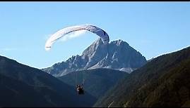 Gleitschirmfliegen lernen mit Papillon Paragliding auf der Wasserkuppe und in den Alpen!