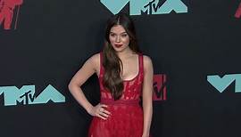 Sheerly stunning! Hailee Steinfeld stuns in red at MTV VMAs