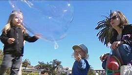 The 'Bubble Man' is ready to blow your mind