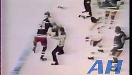 NHL Feb. 3, 1973 Ken Hodge,BOS v Pete Stemkowski,NYR (HL) Boston Bruins New York Rangers