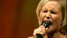 The Cardigans Live in Shepherds Bush Empire London 1996 (13) - Lovefool
