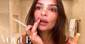 Emily Ratajkowski’s 5-Minute Date Night Look | Beauty Secrets | Vogue