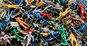 The All-American Army Men ; Introduction To Vintage Plastic Toy Soldiers / Discussion Identification