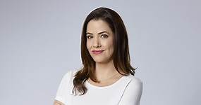 How did Julie Gonzalo got her scar? Husband, Measurements