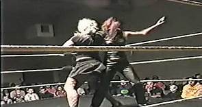 [Free Match] Allison Danger VS. Hailey Hatred - Cleveland All Pro Wrestling [1/9/05]