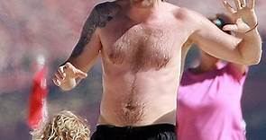 Ewan McGregor Plays With His Kids on the Beach, Appears All Recovered From Motorcycle Accident - E! Online