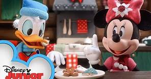 Mickey's Christmas Tale 🎁| Holiday Special | Episode 3 | Holiday Hideaway | @disneyjunior