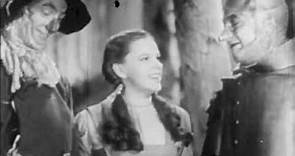 Il Mago di Oz - doppiaggio 1949 - Canzone "Insieme andiam dal Mago" (telecinema da 16mm).
