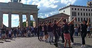 Muiñeira na Porta de Brandenburgo (Berlín) - Rebulir