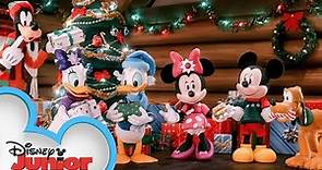 Mickey & Friends Tell Christmas Tales 🎄| Mickey's Christmas Tale | Compilation | @disneyjunior