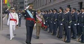 El Rey Felipe VI pasa revista al Ejército