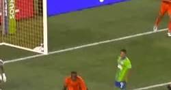 GOAL: Nouhou Tolo, Seattle Sounders - 59th minute