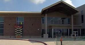 Vista Ridge Middle School Opens In Keller ISD