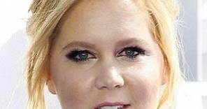 Amy Schumer – Age, Bio, Personal Life, Family & Stats - CelebsAges