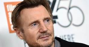 La compagna di Liam Neeson quando gli proposero il ruolo di James Bond: “Se accetti non ti sposo”