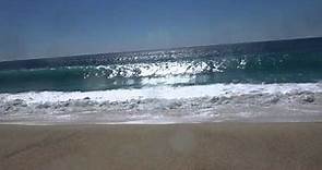 Large waves at Cabos Beach