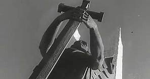 1964 11 23 NODO 1142C Camilo Alonso Vega inaugura el Monumento a la Victoriaen Valdepeñas
