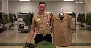 Los uniformes del bolso de los marineros de la Marina de EE. UU. | Equipamiento | Business Insider