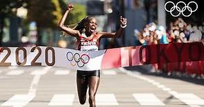 🥇 🇰🇪 Kenya’s Peres Jepchirchir takes marathon gold | #Tokyo2020 Highlights