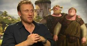 Kevin McKidd talks playing Lord MacGuffin & Young MacGuffin in 'Brave'