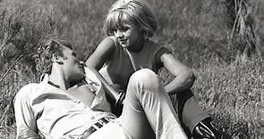 VIDEO. "On était un vrai couple... pas que de papier glacé", dit Sylvie Vartan qui a été mariée à Johnny Hallyday de 1965 à 1980