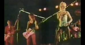 THE RUNAWAYS - CHERRY BOMB live in Japan 1977 (higher quality)