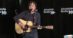 James Walsh Performs Starsailor Hit 'Four to the Floor'