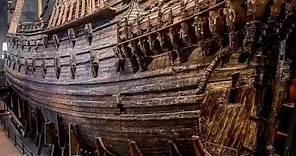 El buque de guerra sueco Vasa. Se hundió en 1628 a menos de una milla de su viaje inaugural y fue recuperado del fondo del mar después de 333 años casi completamente intacto. Ahora alojado en el Museo Vasa de Estocolmo, es el barco del siglo XVII mejor conservado del mundo. | Curiosidades del Mundo.