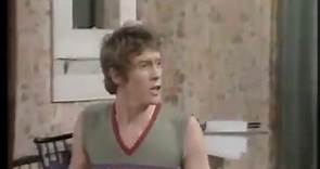 Some Mothers Do Ave Em  S1/E4   Michael Crawford • Michele Dotrice