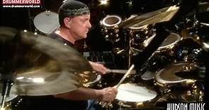 Neil Peart (R.I.P.): checking the 30th anniversary DW Drum Kit #neilpeart #drumsolo #drummerworld