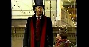 Tim Curry - 75th Annual Macy's Thanksgiving Day Parade - 2001 - A Christmas Carol
