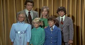 Watch The Brady Bunch Season 3 Episode 13: The Brady Bunch - Not So Rosed Colored Glasses – Full show on Paramount Plus