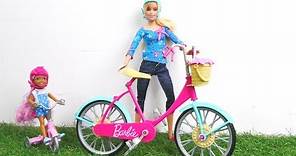 Barbie pasea en Bicicleta. Vídeos de juguetes para niñas