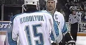 Alex Korolyuk's pretty goal vs Ducks (17 apr 1999)