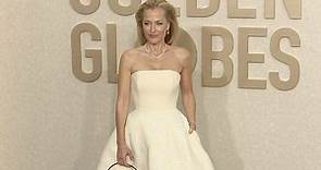 Gillian Anderson stuns in a gorgeous gown at Golden Globes 2024