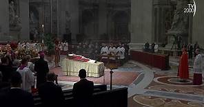 Benedetto XVI, traslazione e rito arrivo salma del Papa emerito nella Basilica vaticana