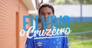 Atacante João Mendes assina primeiro contrato pelo Cruzeiro