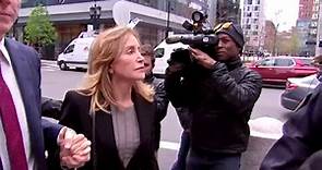 Felicity Huffman Facing 4 Months in Prison As She Enters Guilty Plea