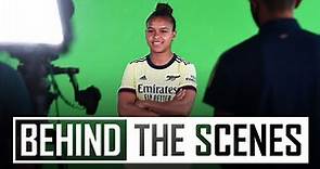 Nikita Parris' signing day | Behind the scenes at Arsenal training centre