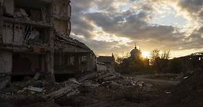 Ucrania denuncia daños por bombardeos rusos cerca de la central nuclear de Jmelnitski
