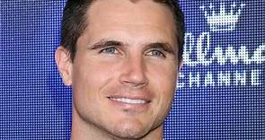 Who is Robbie Amell in The Witcher?