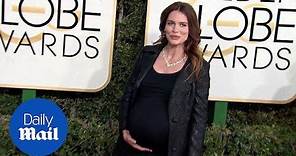 Saffron Burrows shows off her baby bump at 2017 Golden Globes - Daily Mail