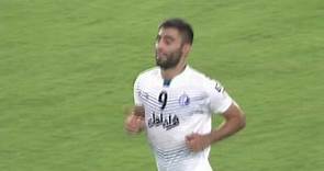 Kaveh Rezaei pulls one back for Esteghlal!