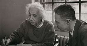 Dúo de genios: cómo fue la relación de Oppenheimer con Albert Einstein