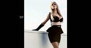 Melissa Rauch Bernadette Bares All in Maxim Photoshoot