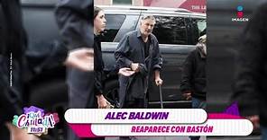 Alec Baldwin reaparece con bastón después de su cirugía | Qué Chulada