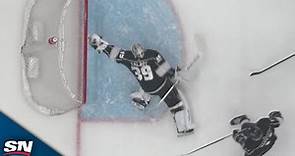 Kings' Cam Talbot Completely ROBS Tim Stutzle With Diving Glove Save